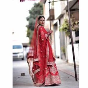 Meet your Posher, Pratiksha